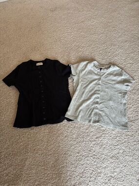 Universal Thread Black and Light Gray Short-Sleeve Button Front Shirts